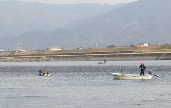 写真①青海苔採り
