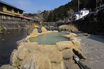 写真①長湯温泉ガニ湯